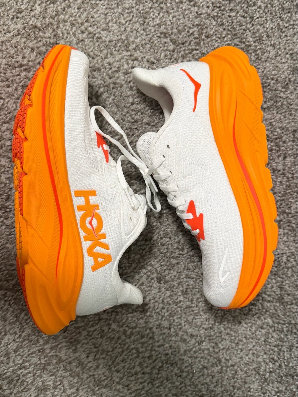 Hoka One One White & Orange Women's Clifton 10 Athletic Running Shoes, Size 9B - Picture 3 of 11